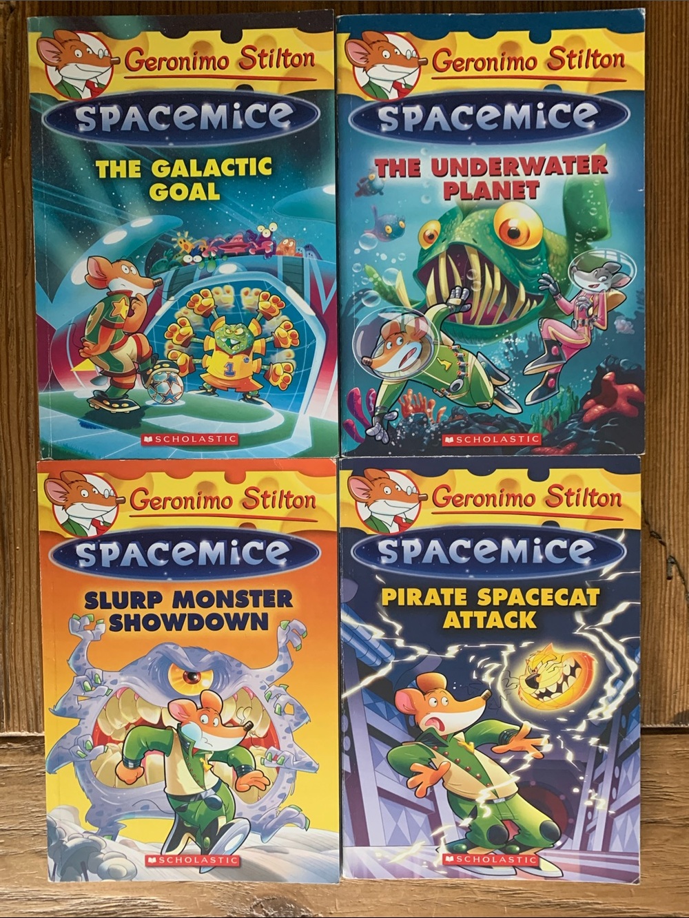 Geronimo Stilton Book Bundle (4) Spacemice Series Vols 4,6,9,10 GUC Scholastic